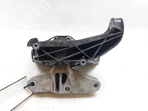Used Engine mount Engine mount 27537957 27537957