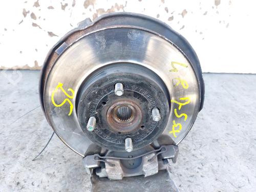 Used Left front steering knuckle Left front steering knuckle TOYOTA YARIS (_P13_) 1.0 (KSP130_, KSP130) (69 hp) 29824241 29824241