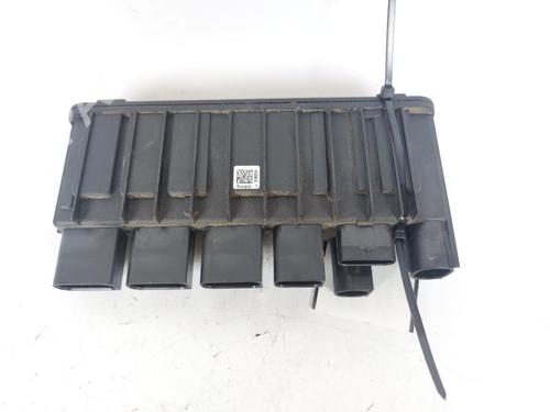 Used Engine control unit (ECU) BMW 5 (G30, F90) 520 d xDrive (190 hp) 15176018