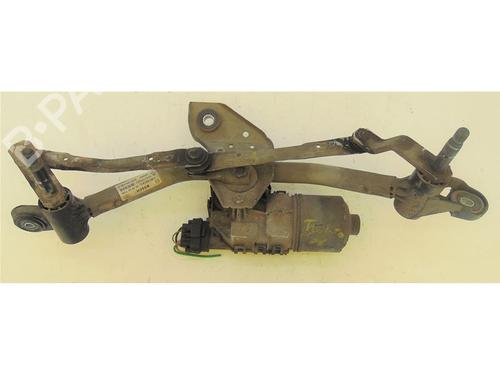 Used Front wiper motor Front wiper motor RENAULT TWINGO II (CN0_) 1.2 (CN0D) (58 hp) 15141581 15141581