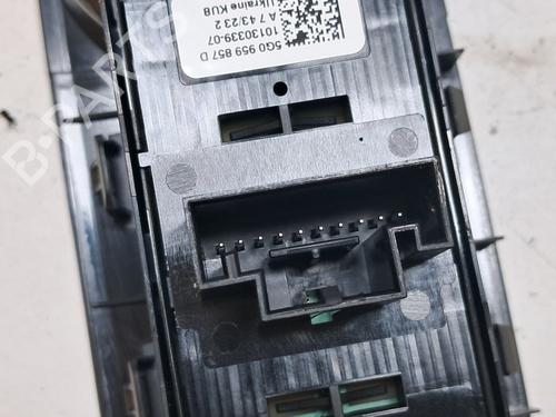 Left front window switch SKODA OCTAVIA IV Combi (NX5, PV5) 2.0 TDi | BP36525394I27 - Image 4