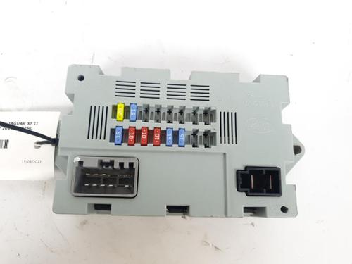 Used Fuse box Fuse box 15154547 15154547