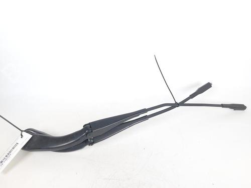 Used Front windshield wiper arm BMW 3 (F30, F80) 318 d (150 hp) 23217808