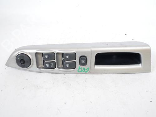 Used Left front window switch HYUNDAI GETZ (TB) [2001-2011]  31668642