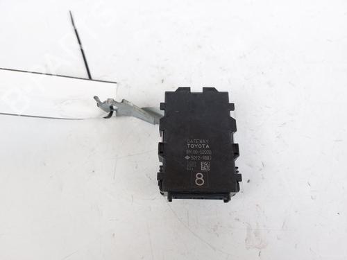 Used Engine control unit (ECU) TOYOTA YARIS (_P13_) 1.5 Hybrid (NHP130_) (101 hp) 15156003