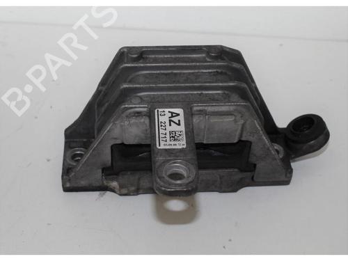 Used Engine mount OPEL INSIGNIA A (G09) 2.0 CDTI (68) (160 hp) 15145772