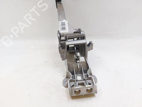 Hand brake PEUGEOT 308 II (LB_, LP_, LW_, LH_, L3_) 1.2 THP 110 | BP29238163I18