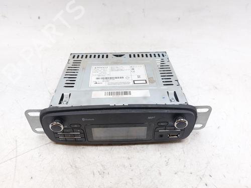 Used Radio RENAULT CLIO IV (BH_) 1.5 dCi 75 (75 hp) 25984927