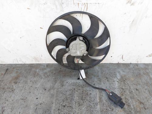 Used Radiator fan Radiator fan 19142981 19142981