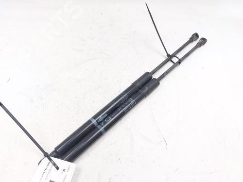 Used Tailgate lift support Tailgate lift support TOYOTA YARIS (_P13_) 1.5 Hybrid (NHP130_, NHP130) (101 hp) 27443021 27443021
