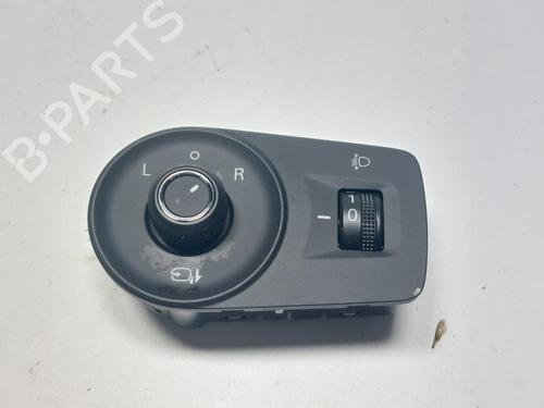 Used Mirror switch MG MG ZS SUV (AZS1) 1.0 T-GDi (111 hp) 30454892