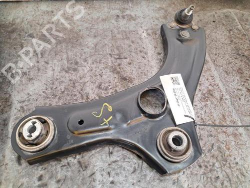 left-front-suspension-arm-renault-clio-v-b7_-2019-33734516 main image