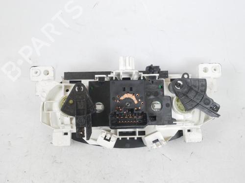 Climate control RENAULT TWINGO III (BCM_, BCA_) 1.0 SCe 70 | BP15159536I5 