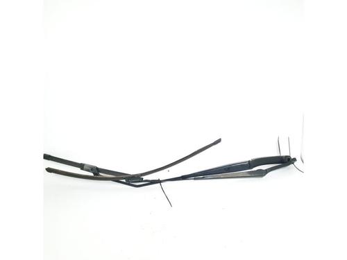Used Front windshield wiper arm FIAT 500X (334_) 1.6 D Multijet (334AXA1B, 334AXA11) (120 hp) 15153808