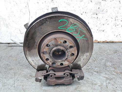 Used Left front steering knuckle Left front steering knuckle CITROËN C4 Picasso II 1.6 HDi / BlueHDi 115 (115 hp) 35782134 35782134