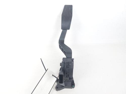 pedal-fiat-tipo-estate-356_-357_-2016-23653060 main image