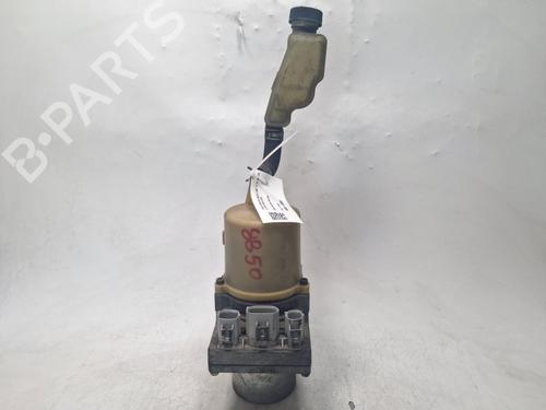 Used Steering pump Steering pump MAZDA 3 (BK) 1.6 DI Turbo (109 hp) 40215530 40215530