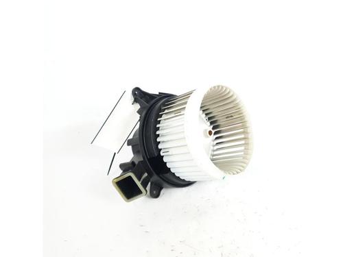 Used Heater blower motor Heater blower motor FIAT 500X (334_) 1.6 D Multijet (334AXA1B, 334AXA11) (120 hp) 15153822 15153822