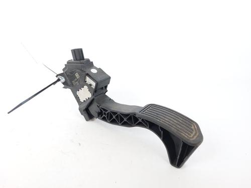 Pedal TOYOTA AURIS (_E18_) 1.8 Hybrid (ZWE186_, ZWE186R) (136 hp) 23880332