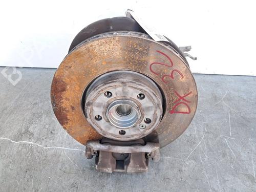 Used Right front steering knuckle Right front steering knuckle MERCEDES-BENZ GLB (X247) GLB 180 d (247.610) (116 hp) 40215747 40215747