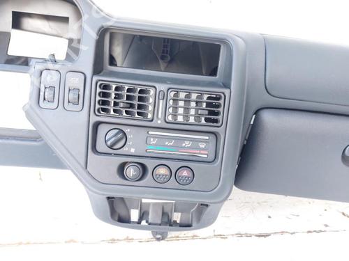 Dashboard PEUGEOT 106 I (1A, 1C) 1.1 | BP25864465C46 
