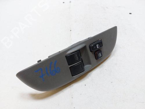 Comutador vidro frente esquerdo Comutador vidro frente esquerdo TOYOTA YARIS VERSO (_P2_) 1.3 (NCP20_, NCP22_, NCP20R, NCP22R) (86 hp) 33926590 33926590