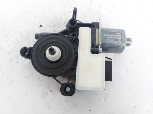 Used Left rear window motor Left rear window motor SKODA OCTAVIA III Combi (5E5, 5E6) 2.0 TDI 4x4 (150 hp) 22954888 22954888