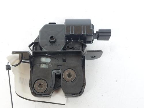Used Tailgate lock RENAULT CLIO IV Grandtour (KH_) 1.5 dCi 75 (75 hp) 15162576