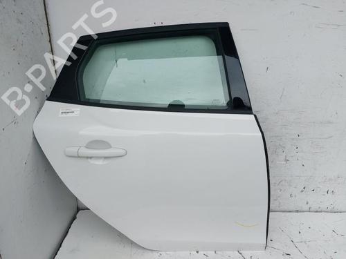 right-rear-door-volvo-v40-hatchback-525-d2-31662587-2012-2013-2014-2015-2016-2017-2018-2019-15163490 main image