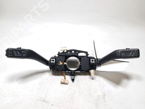 Used Steering column stalk VW GOLF VI (5K1) 1.6 TDI (105 hp) 31082268