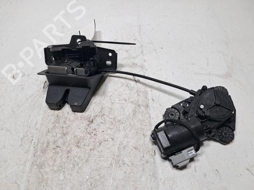 tailgate-lock-volvo-xc40-536-2017-33752131 main image