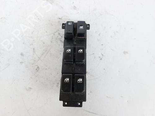 Used Left front window switch HYUNDAI SANTA FÉ II (CM) 2.2 CRDi (155 hp) 22754081
