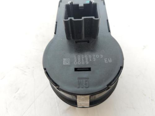 Switch OPEL ASTRA J (P10) 1.3 CDTI (68) | BP19776236I30 