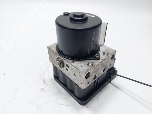 Used ABS pump TOYOTA YARIS (_P9_) 1.0 VVT-i (KSP90_, KSP90R) (69 hp) 29933486