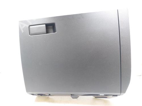 Used Glove box Glove box 26672172 26672172