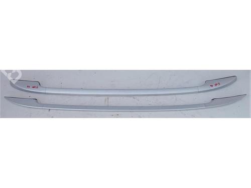 Used Roof bar Roof bar FIAT SEDICI (189_) 1.9 D Multijet 4x4 (120 hp) 15153005 15153005