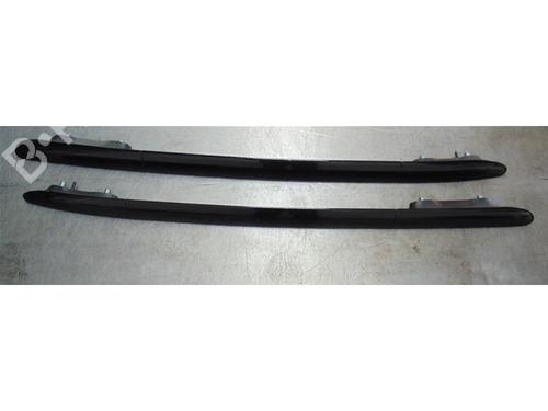 Used Roof bar CITROËN C4 CACTUS 1.2 VTi 82 (82 hp) 15140606