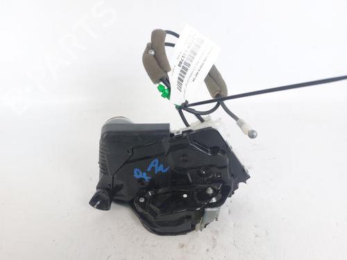 Used Front right lock TOYOTA YARIS (_P21_, _PA1_, _PH1_) 1.5 Hybrid (MXPH10, MXPH11) (116 hp) 22188017