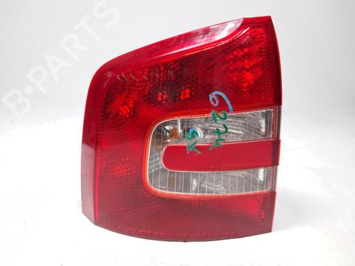 Used Left taillight SKODA OCTAVIA II Combi (1Z5) 1.9 TDI (105 hp) 31272885