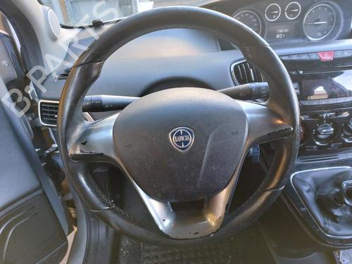 Left front steering knuckle LANCIA YPSILON (312_) 0.9 CNG (312.YXG1A) | BP30505825M25