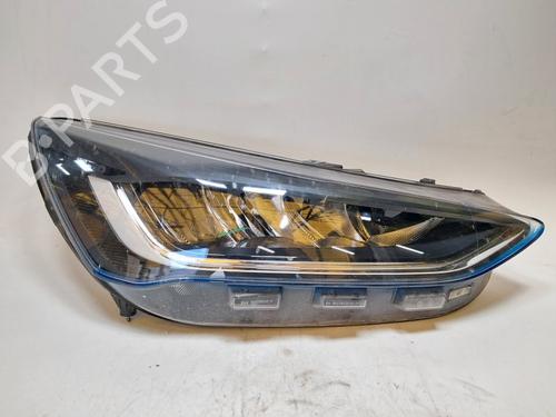 Lyskaster høyre Lyskaster høyre FORD FOCUS IV Turnier (HP) 1.5 EcoBlue (120 hp) 36694186 36694186
