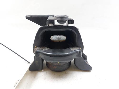 Used Engine mount SUZUKI S-CROSS 1.4 Smart Hybrid (AKP414) (129 hp) 28374396