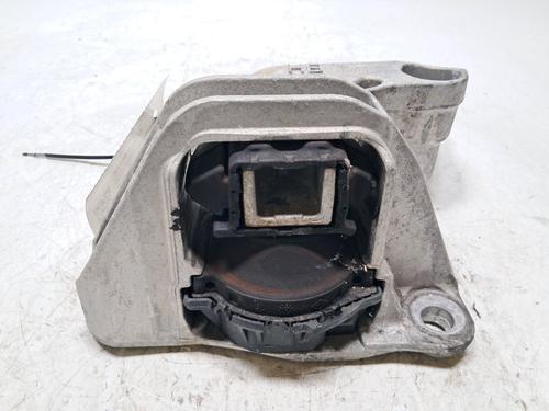 Used Engine mount Engine mount RENAULT ARKANA I (LCM_, LDN_) 1.6 E-TECH 145 (LDMU) (143 hp) 34617804 34617804