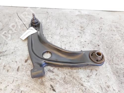 Used Right front suspension arm TOYOTA YARIS (_P13_) 1.5 Hybrid (NHP130_, NHP130) (101 hp) 17204610