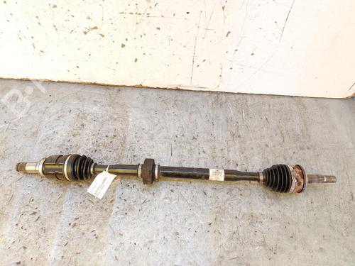 Used Right front driveshaft Right front driveshaft TOYOTA AURIS (_E18_) 1.8 Hybrid (ZWE186_, ZWE186R) (136 hp) 15172603 15172603