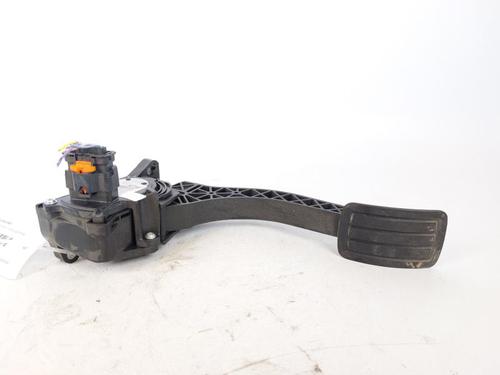Used Pedal PEUGEOT 308 SW II (LC_, LJ_, LR_, LX_, L4_) 1.5 BlueHDi 130 (131 hp) 15171896