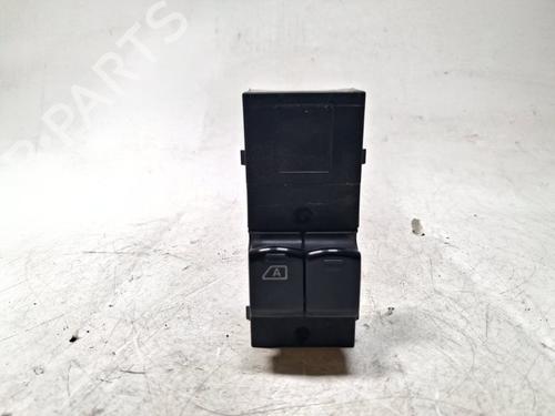 Used Left front window switch Left front window switch NISSAN MICRA III (K12) 1.5 dCi (82 hp) 39647339 39647339