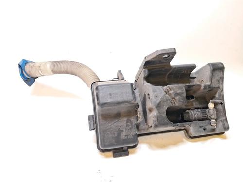 windscreen-washer-tank-vw-tiguan-5n_-2007-2008-2009-2010-2011-2012-2013-2014-2015-2016-2017-2018-36488504 main image
