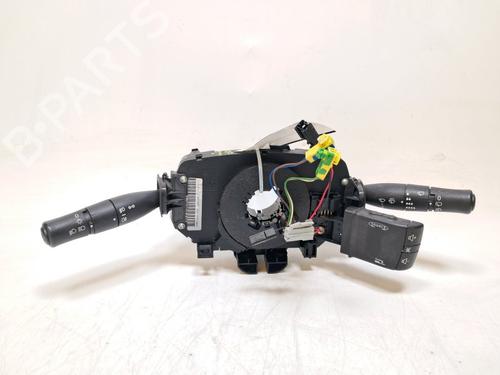 Used Steering column stalk Steering column stalk RENAULT MEGANE II Estate (KM0/1_) 1.9 dCi (KMRG, KM1G, KM0G, KM2C) (120 hp) 36771554 36771554