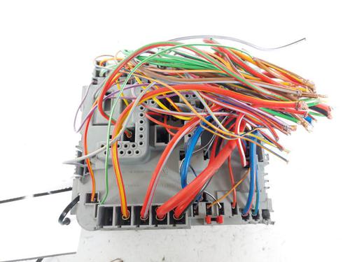 Used Fuse box Fuse box FIAT DOBLO Cargo (263_) 1.3 D Multijet (263WXU1A, 263ZXU1A, 263WYB1A, 263ZYB1A) (95 hp) 22896362 22896362